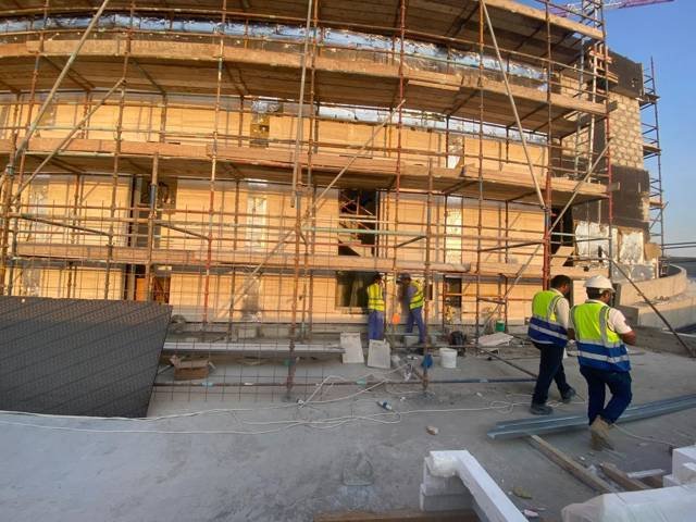 Facade team at work
