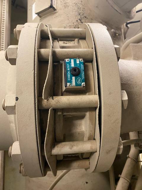 Pipe flange with flow sensor