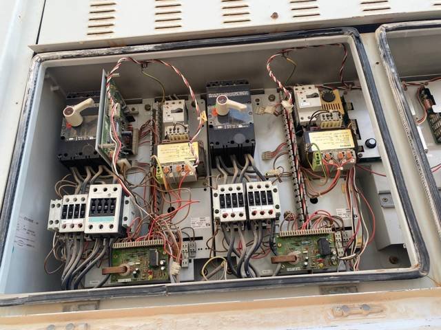 Motor starter panel